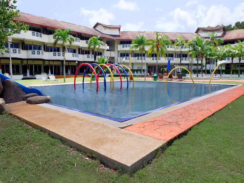 Villea Rompin Resort & Golf Kuala Rompin Buitenkant foto